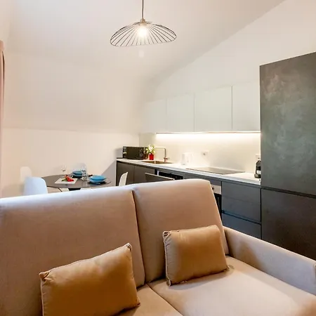 Casa Claudia 3 By Design شقة